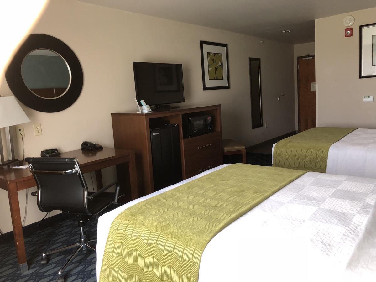 Countryview Inn & Suites Robinson エクステリア 写真