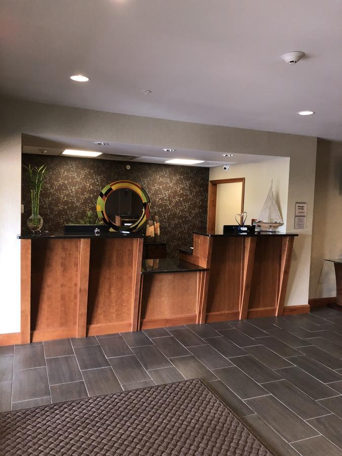 Countryview Inn & Suites Robinson エクステリア 写真