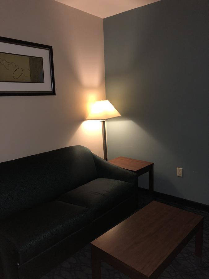 Countryview Inn & Suites Robinson エクステリア 写真
