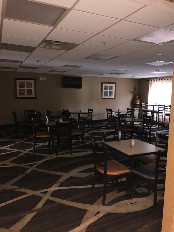 Countryview Inn & Suites Robinson エクステリア 写真