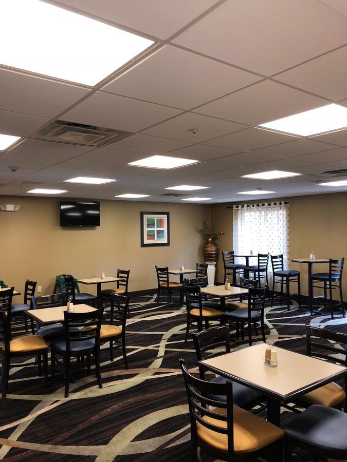 Countryview Inn & Suites Robinson エクステリア 写真