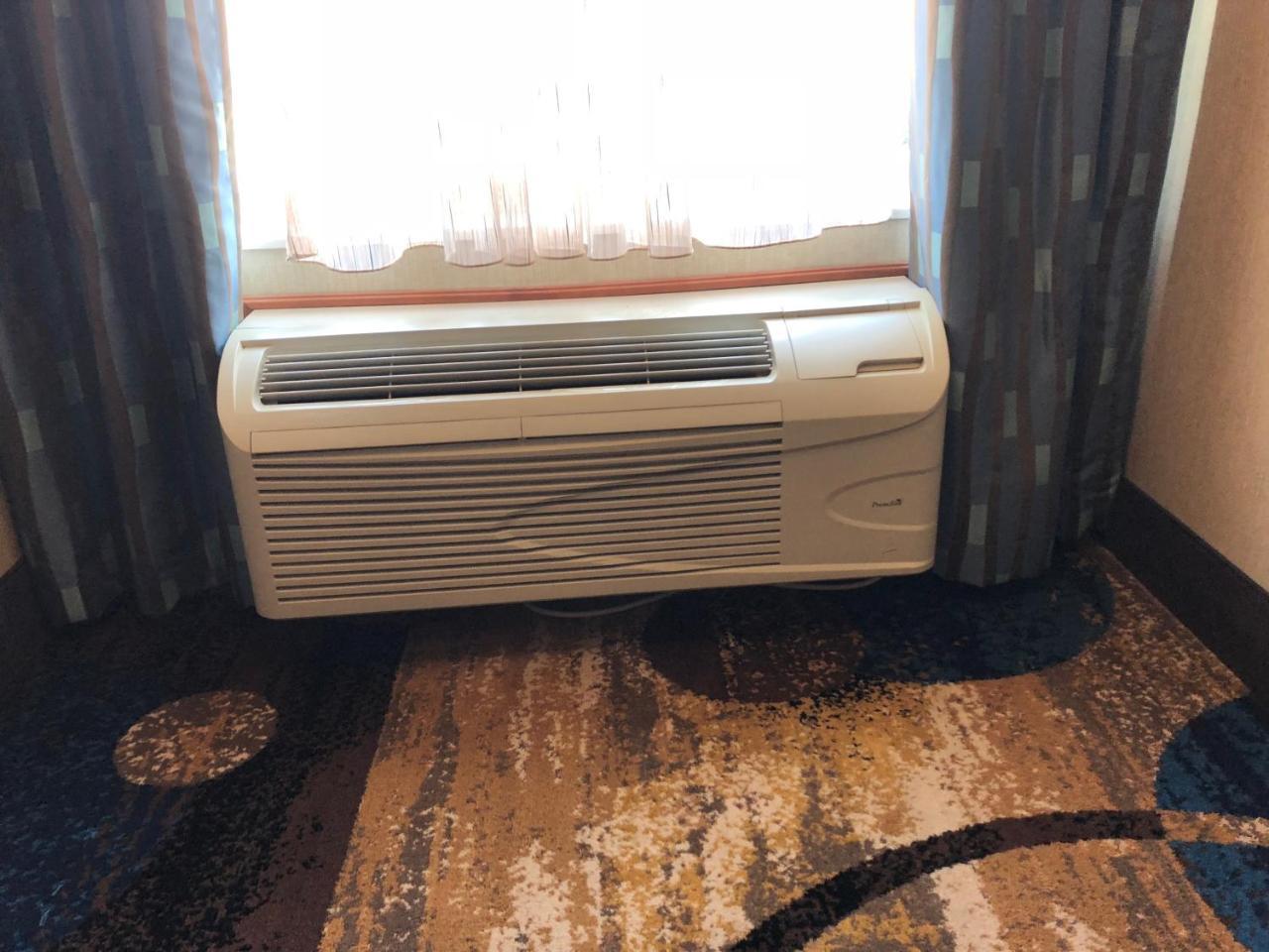 Countryview Inn & Suites Robinson エクステリア 写真