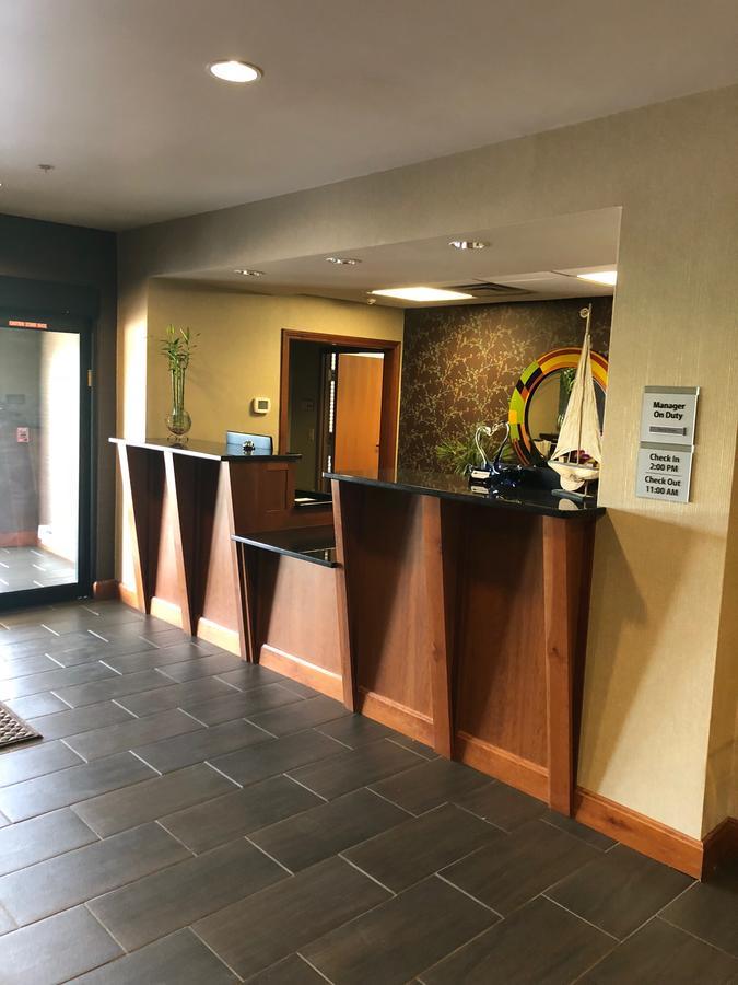 Countryview Inn & Suites Robinson エクステリア 写真