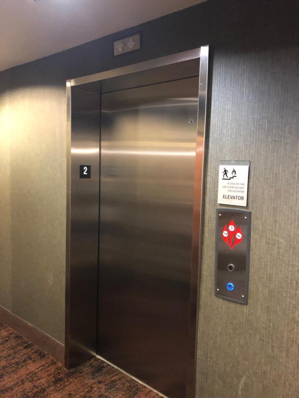 Countryview Inn & Suites Robinson エクステリア 写真